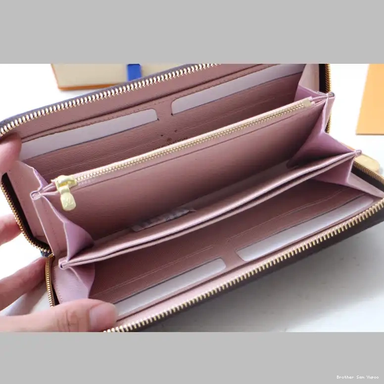 Brother Sam Yupoo Bag LV 2204HT0023 0402